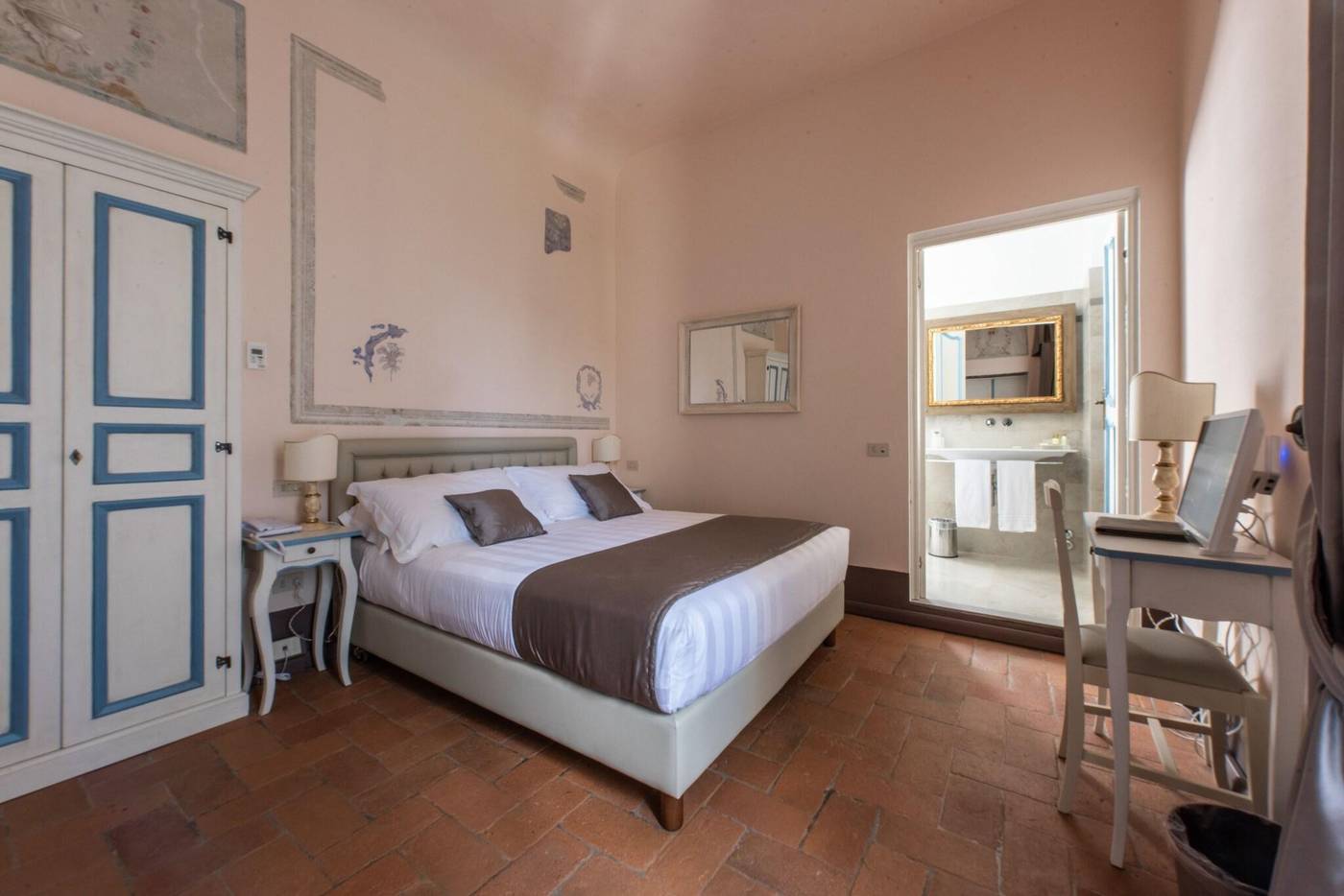 Relais-Corte-Rodeschi-Room-9