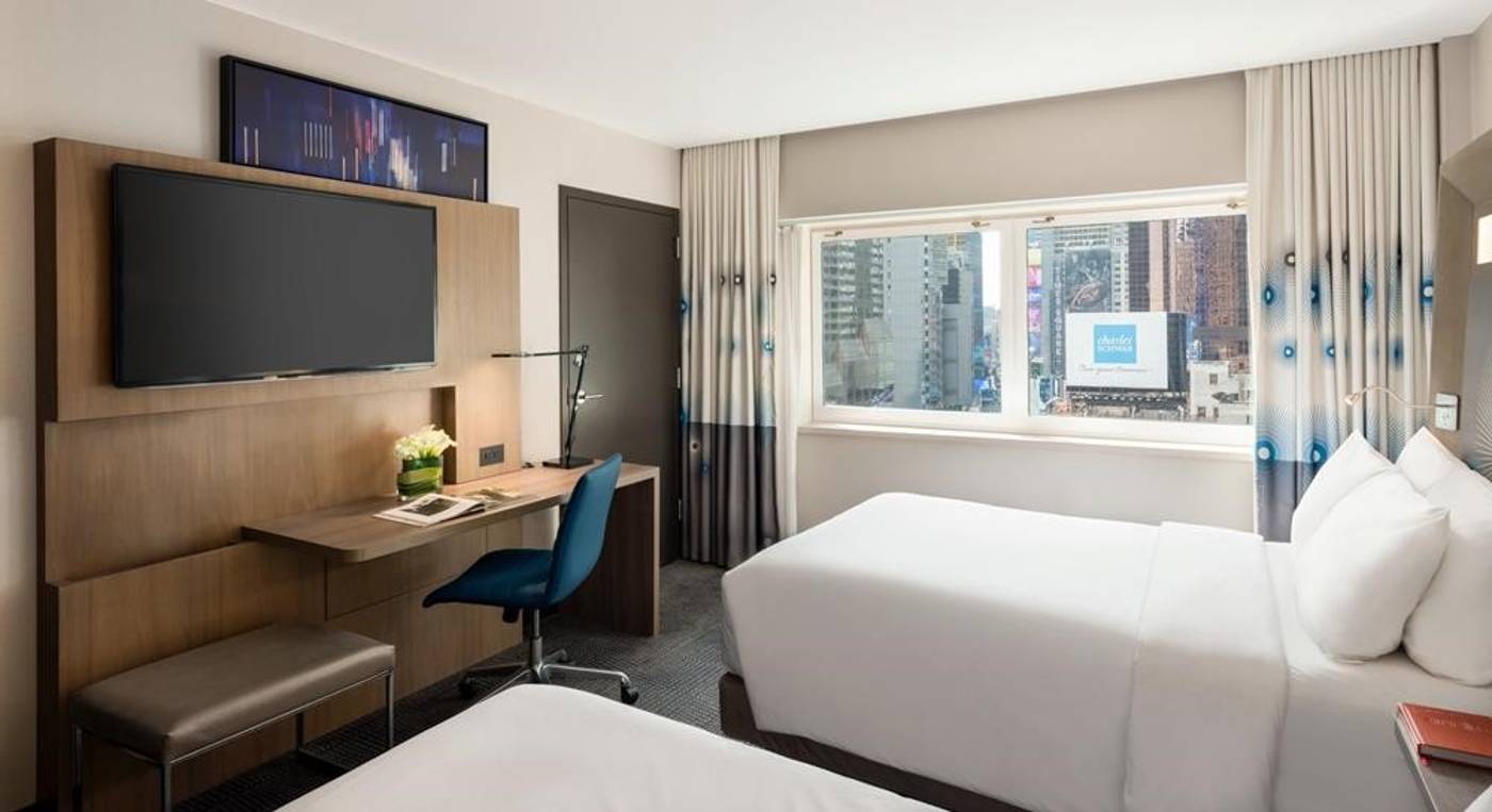 M-Social-Hotel-Times-Square-New-York-Room-7