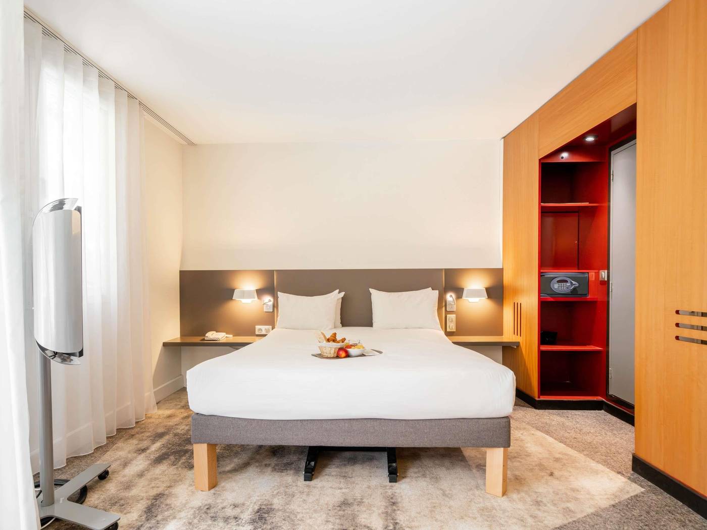 Novotel-Suites-Cannes-Centre-Room-15