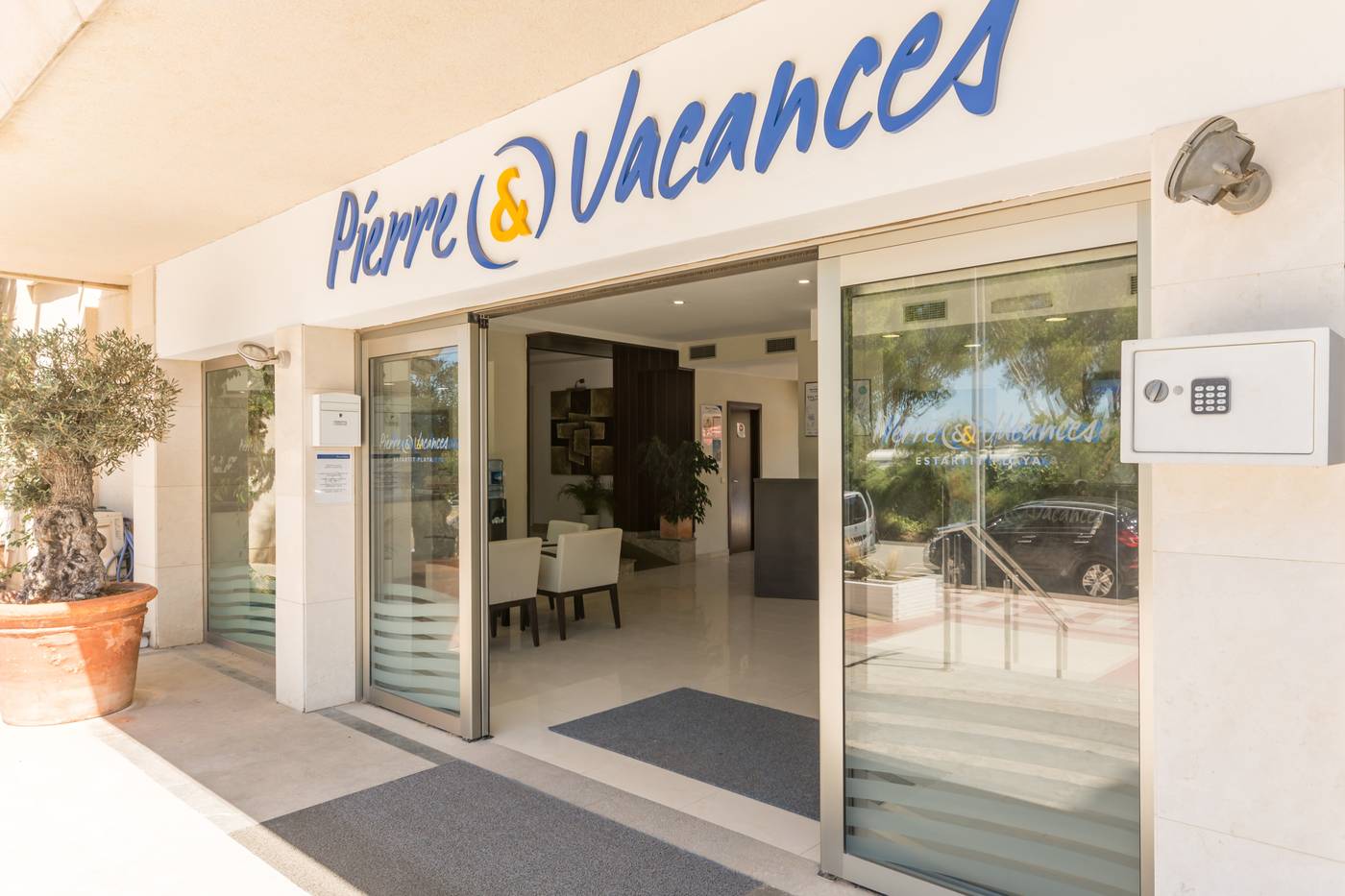 Pierre-et-Vacances-Estartit-Playa-General-view-33