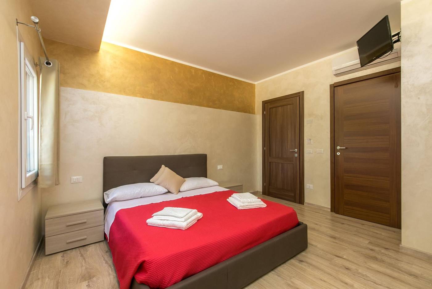 Red-Lion-Guest-House-Room-10