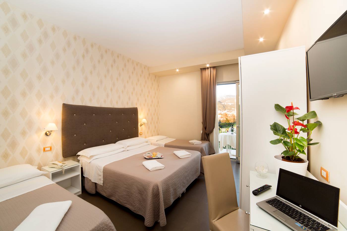 Club-Sorrento-Room-22