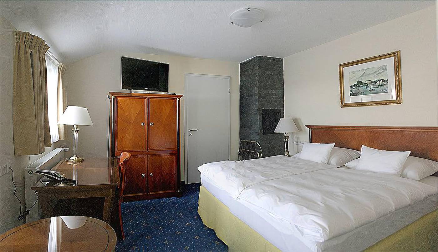 Zur Schwabenschanke-Germany-RENNINGEN-Room-3