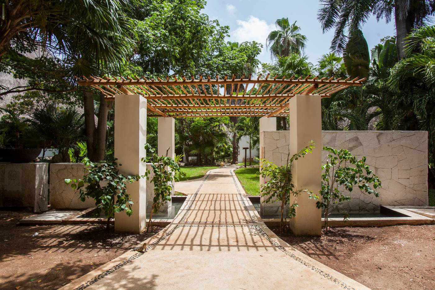 Mahekal-Beach-Resort-General-view-14