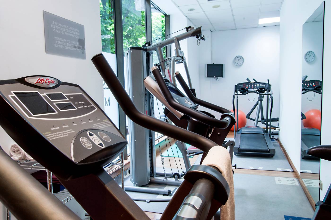 Zentral Gijon Rey Pelayo-Spain-GIJON-General view-3