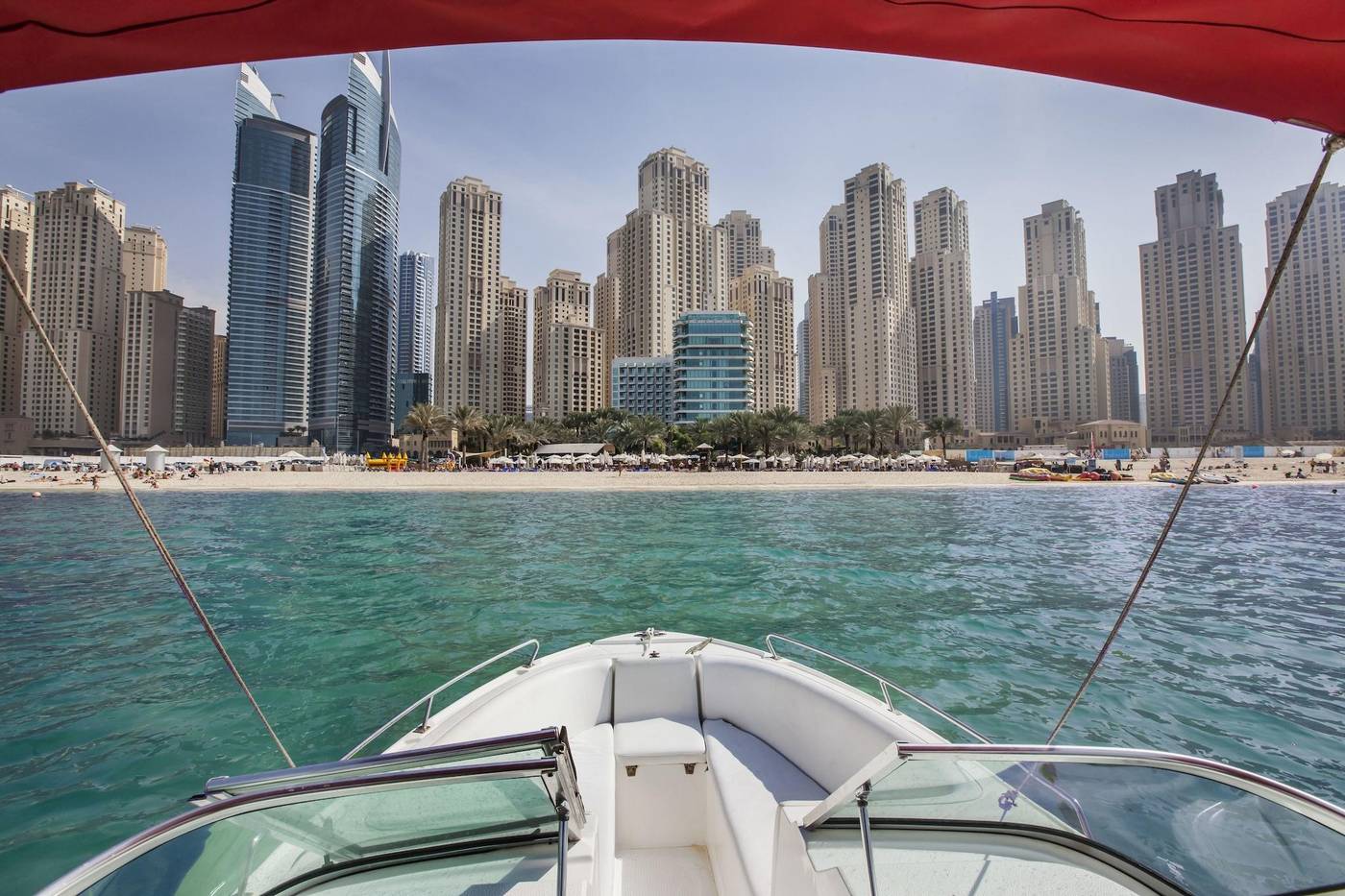 Hilton-Dubai-The-Walk-Sports-and-Entertainment-79