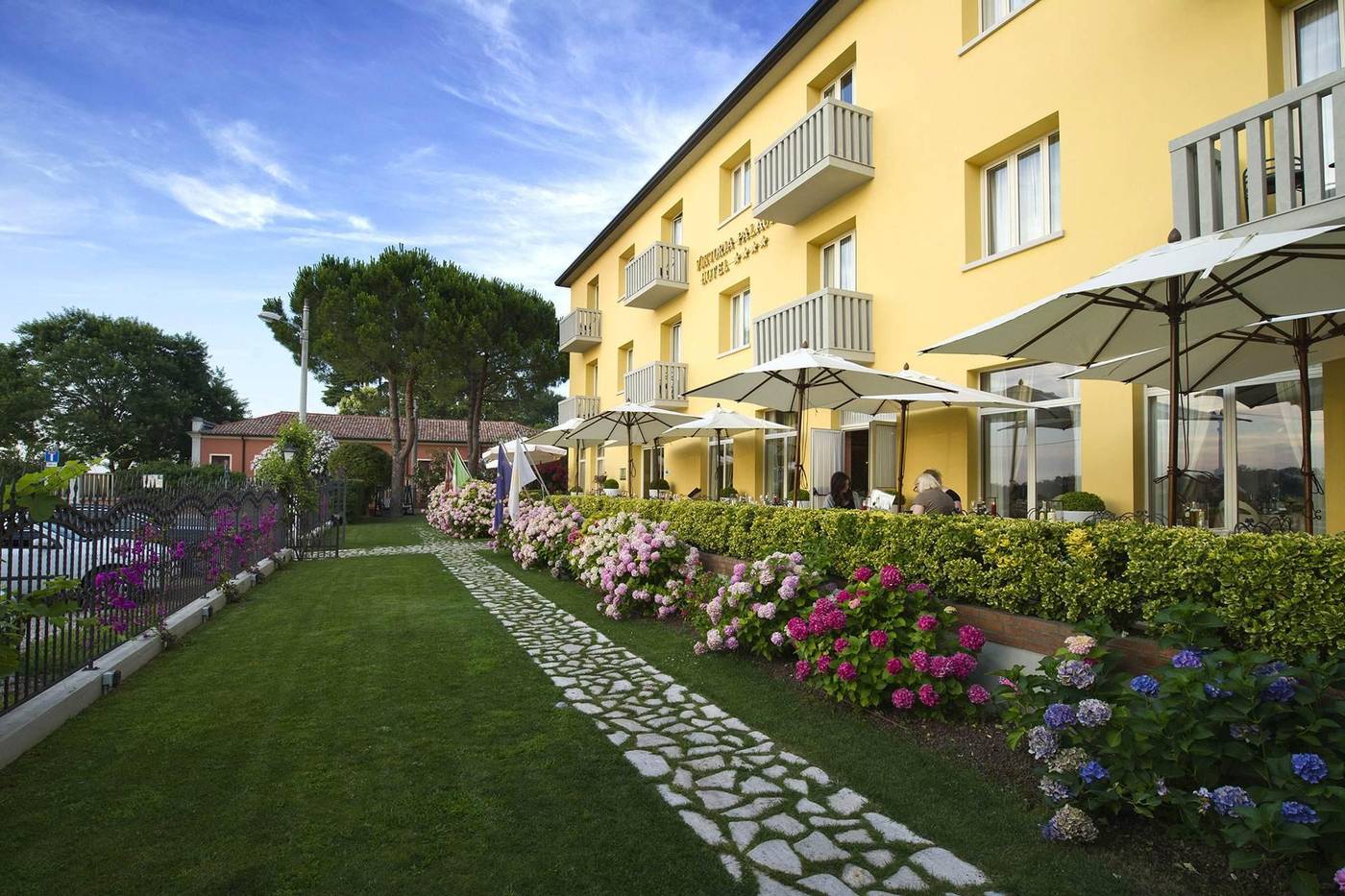 Viktoria-Palace-General-view-7