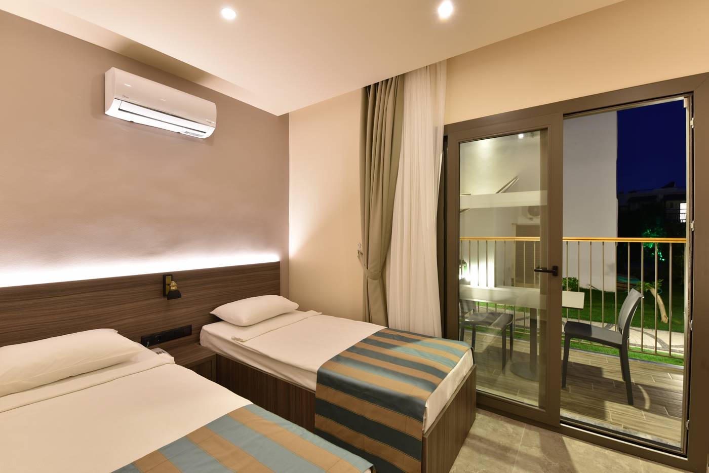 Parkim-Ayaz-Hotel-Room-33