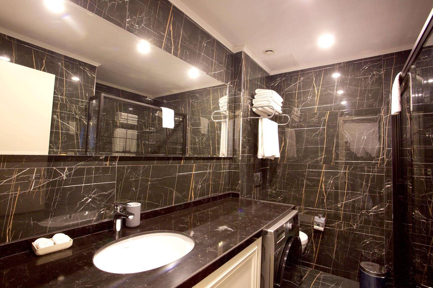 Princely-Suites-Room-41