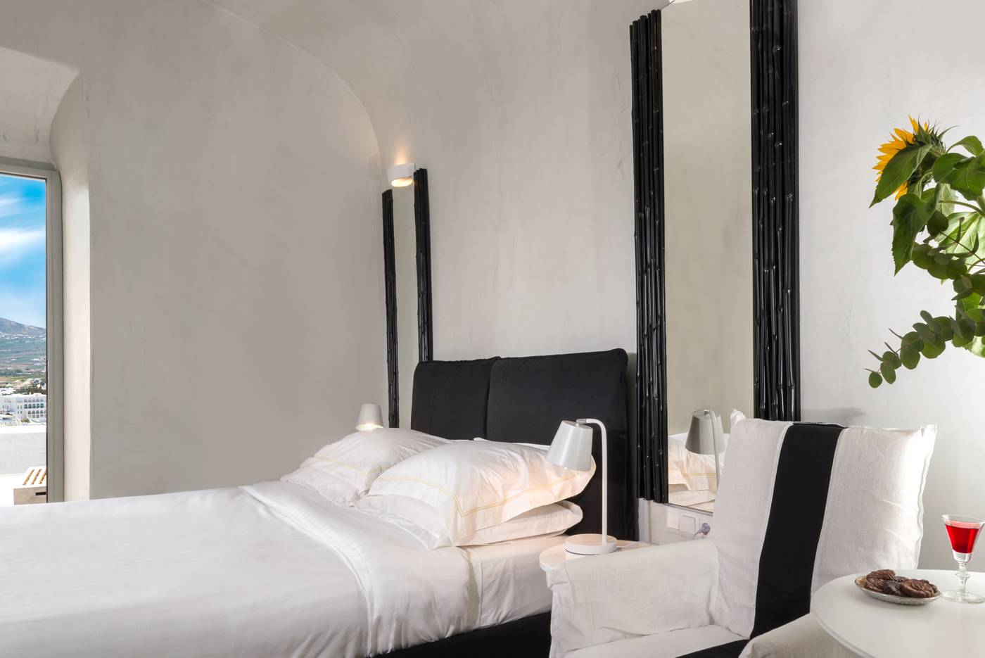 Mythical-Blue-Luxury-Suites-Room-30