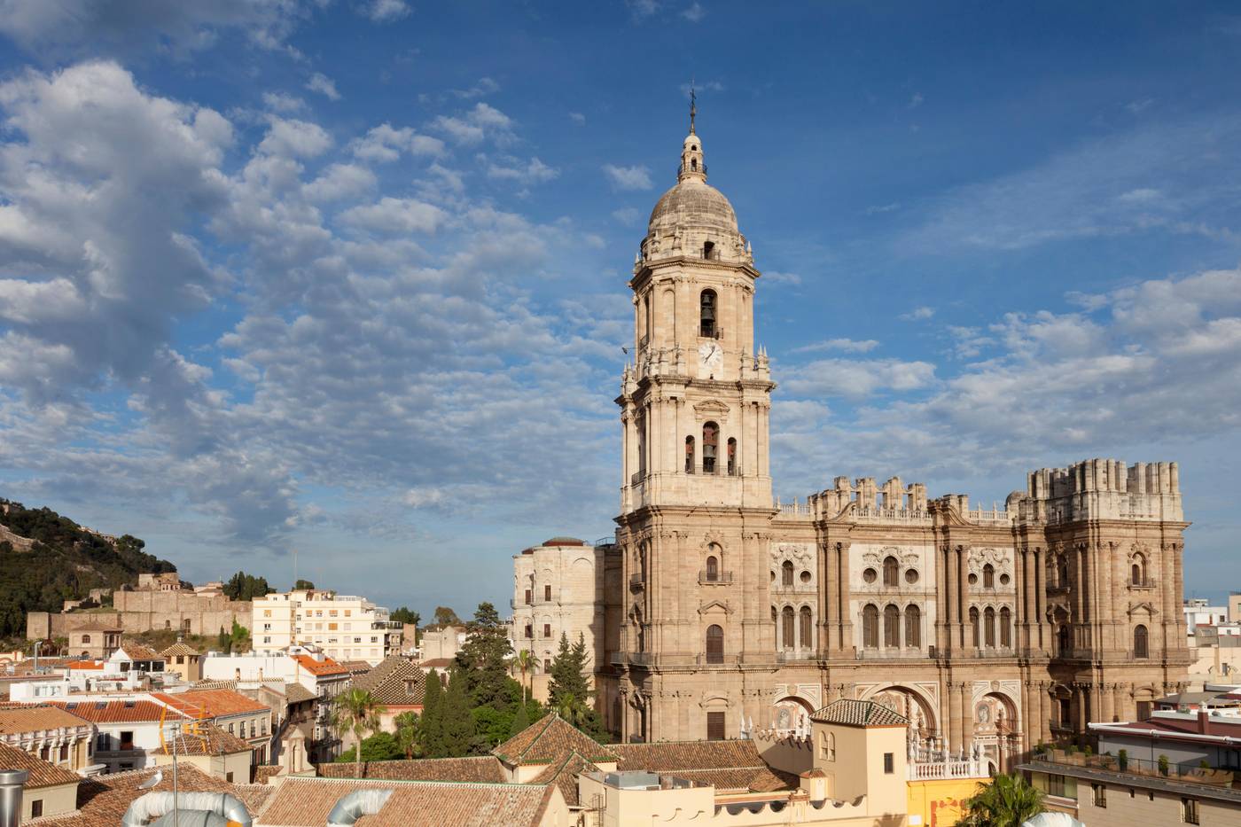 Petite-Palace-Plaza-Hotel-General-view-61