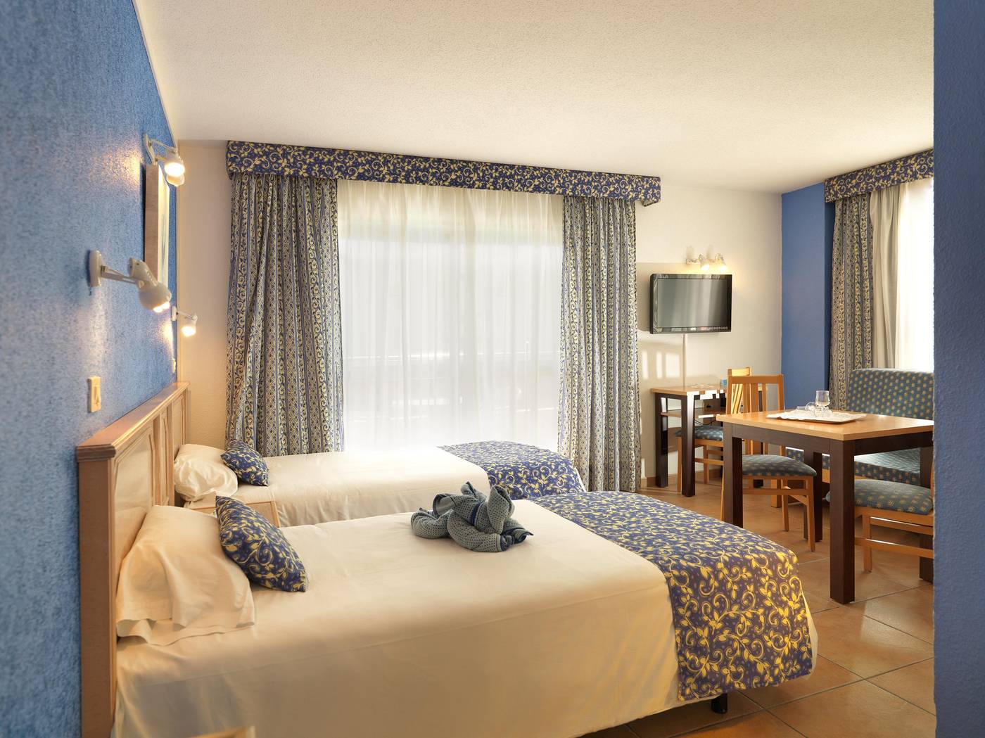 Oro-Blanco-Apartments-Room-24