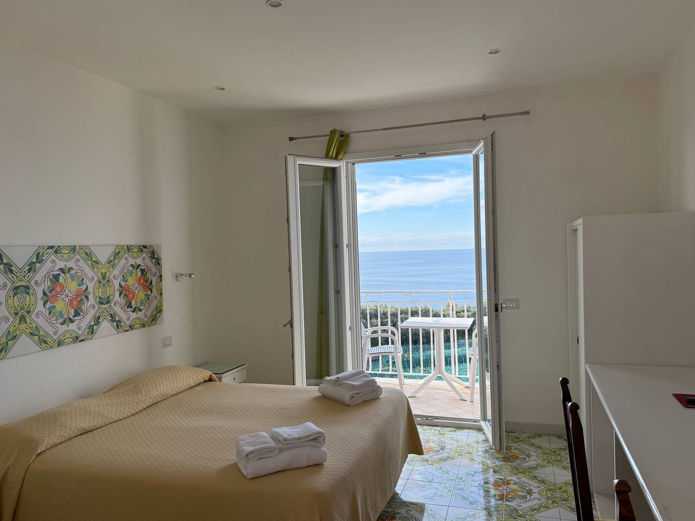 Villa-Pina-Antico-Francischiello-Room-12