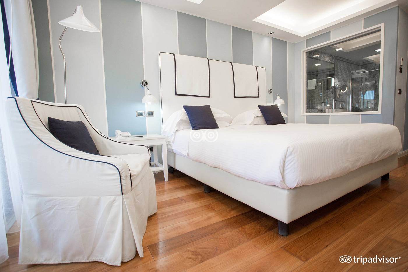 La-Plage-Resort-Room-20