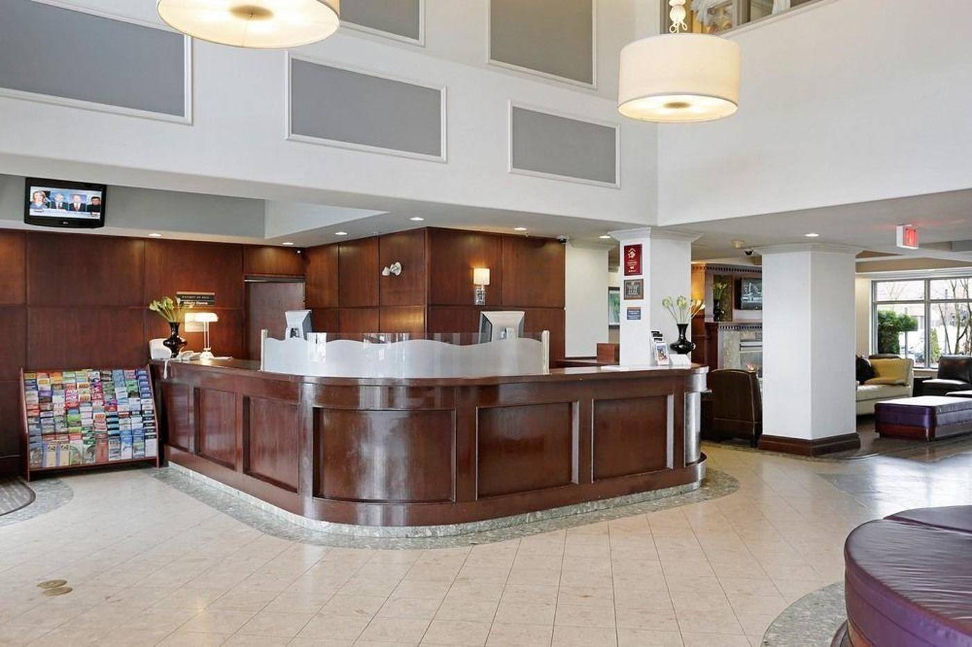 Sandman-Hotel-Vancouver-Airport-General-view-2