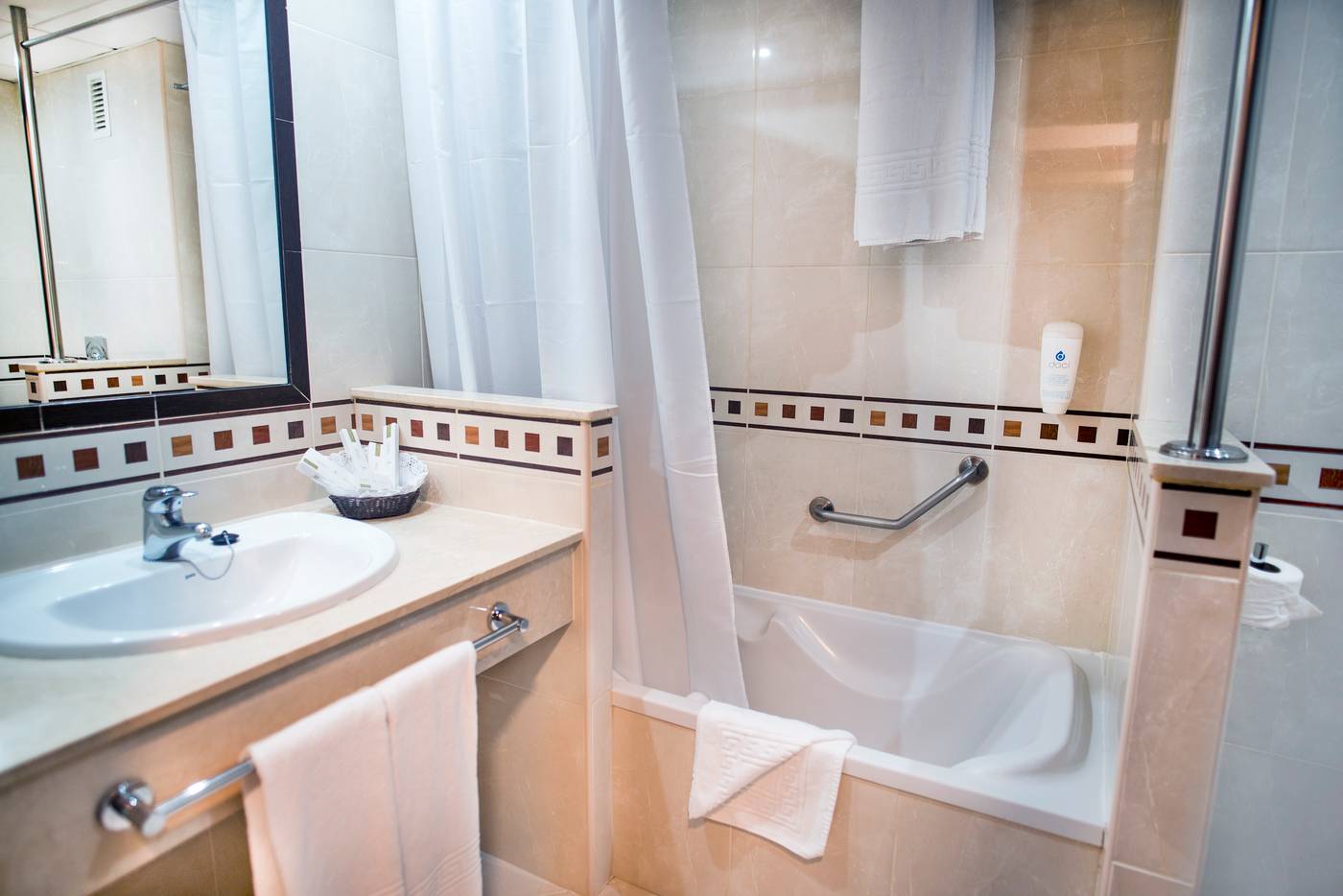 Smy-Puerto-de-la-Cruz-Room-34