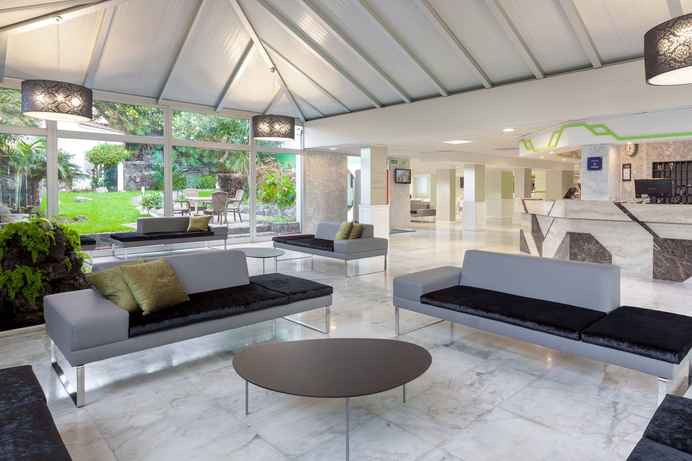 Parque-Vacacional-Eden-Lobby-41