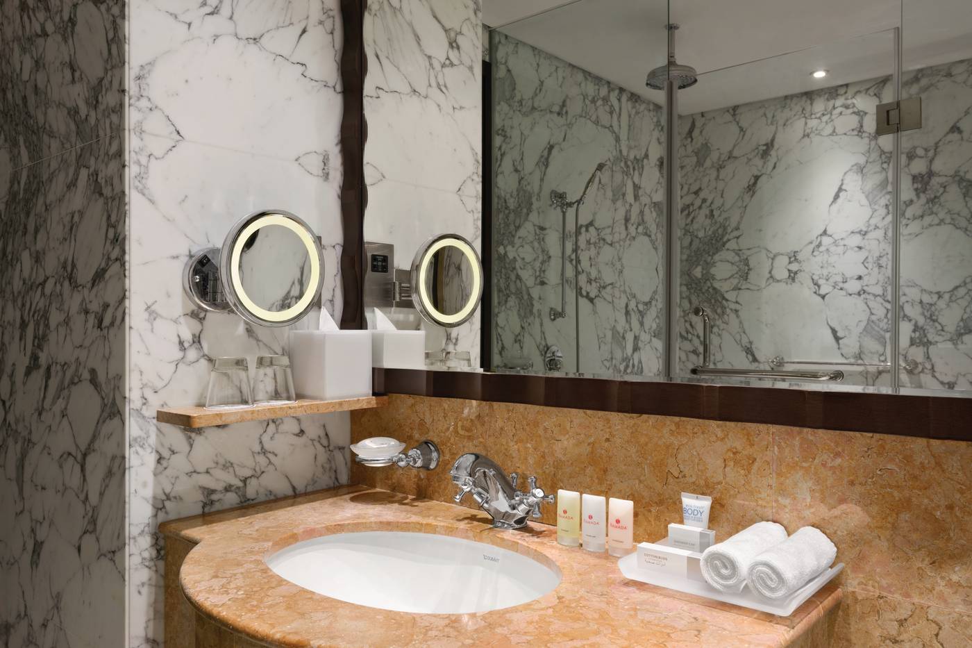 Crowne-Plaza-Jumeirah-Dubai-Room-34