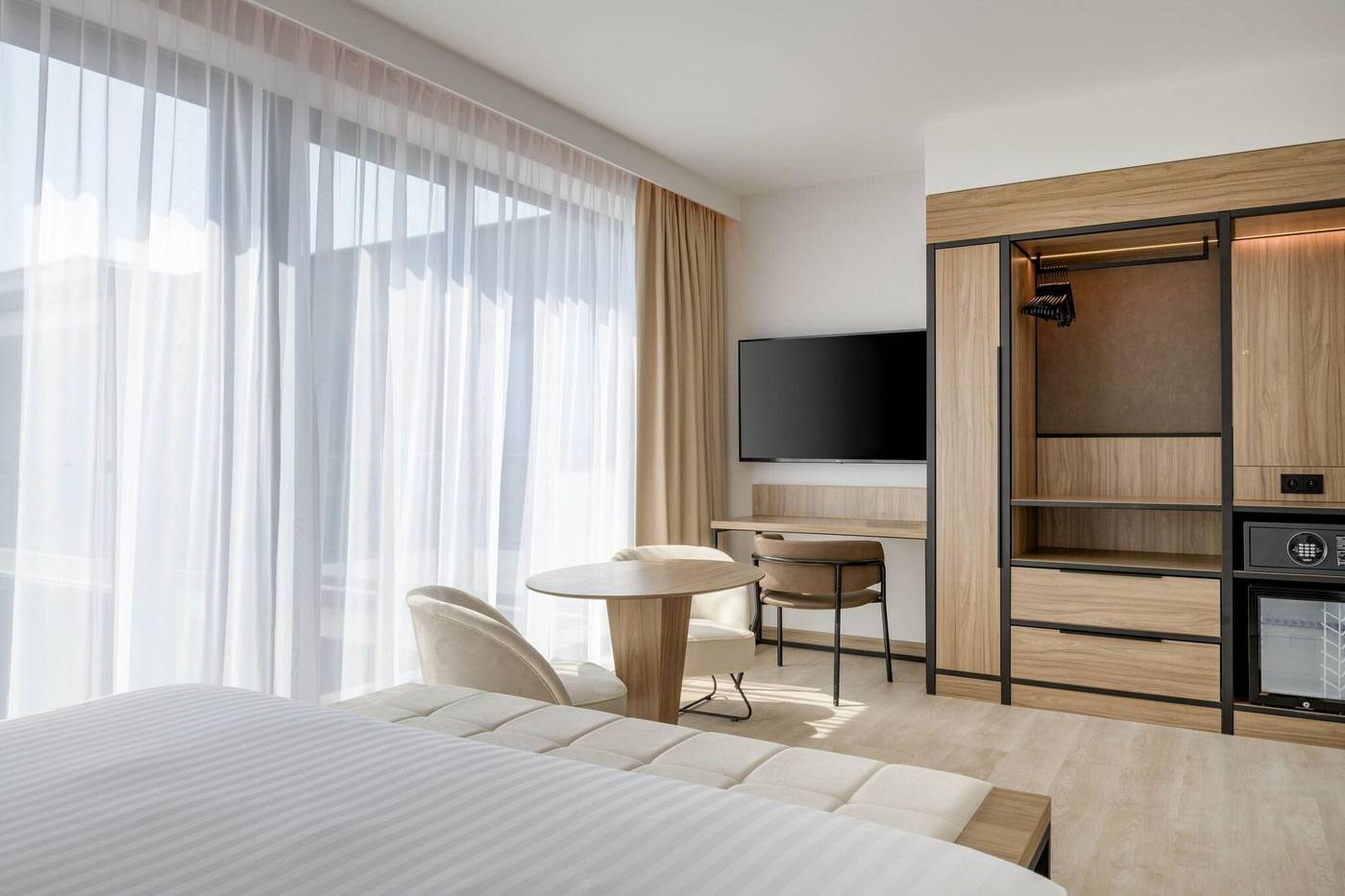 AC Hotel by Marriott Krakow-Poland-Krakow-Room-8