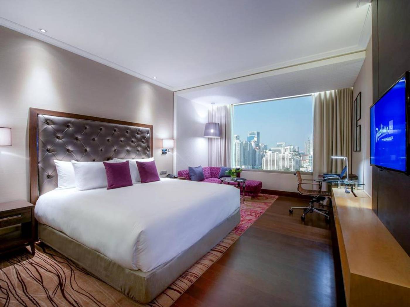 Radisson-Blu-Plaza-Bangkok-Room-11