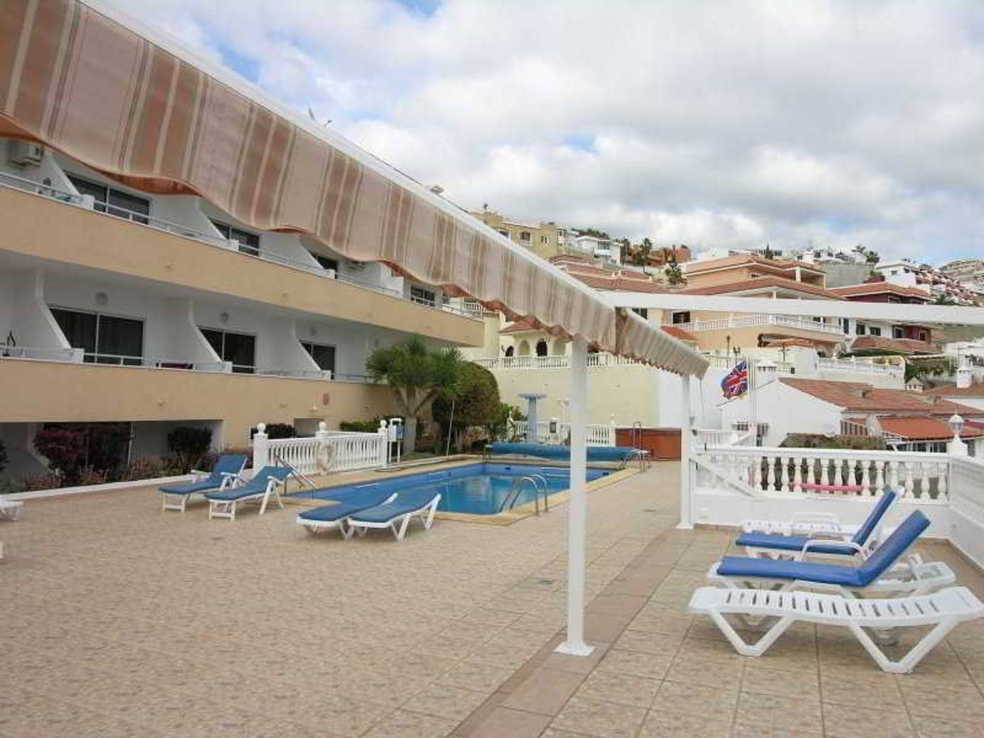 Florida-Park-Club-Pool-3