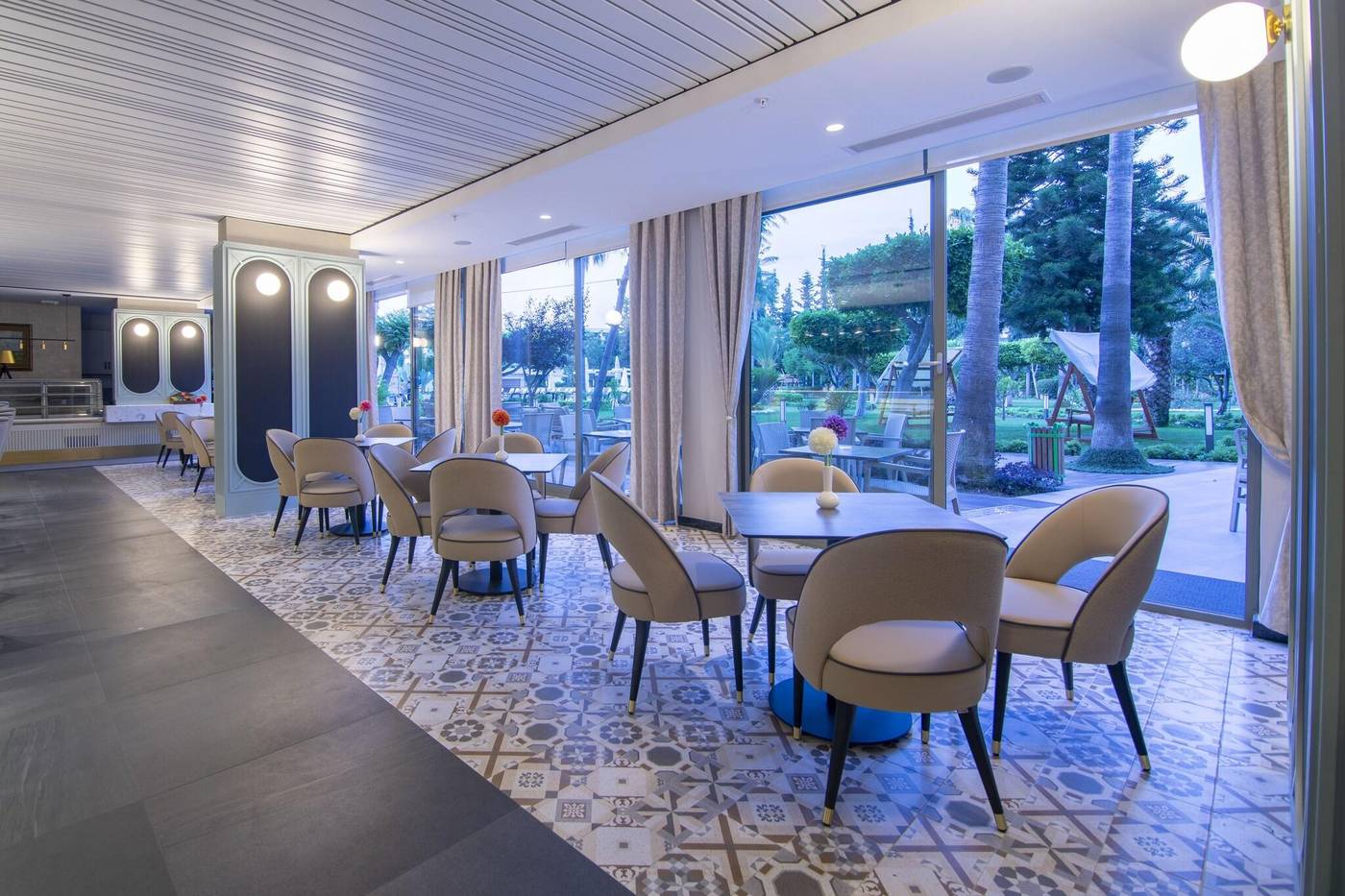 Fame-Residence-Goynuk-Lobby-44