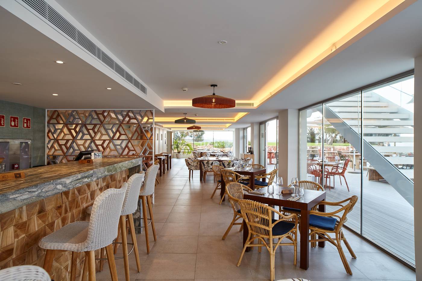 Marina-Palace-Prestige-by-Intercorp-Hotel-Group-Restaurant-60