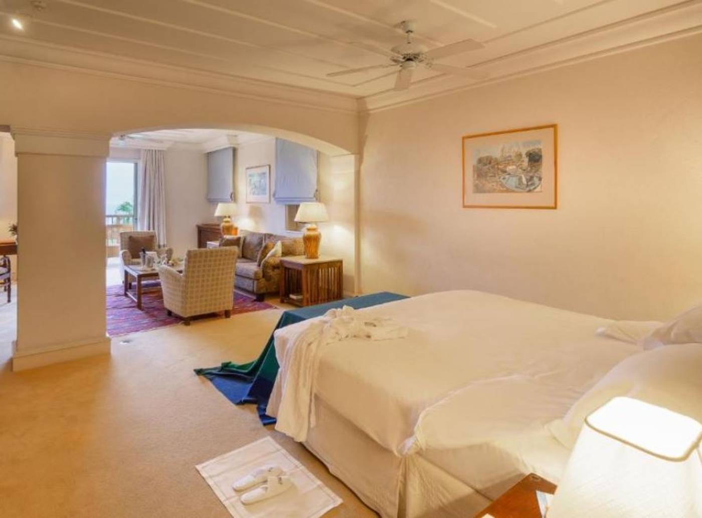 Columbia-Beach-Resort-Room-42