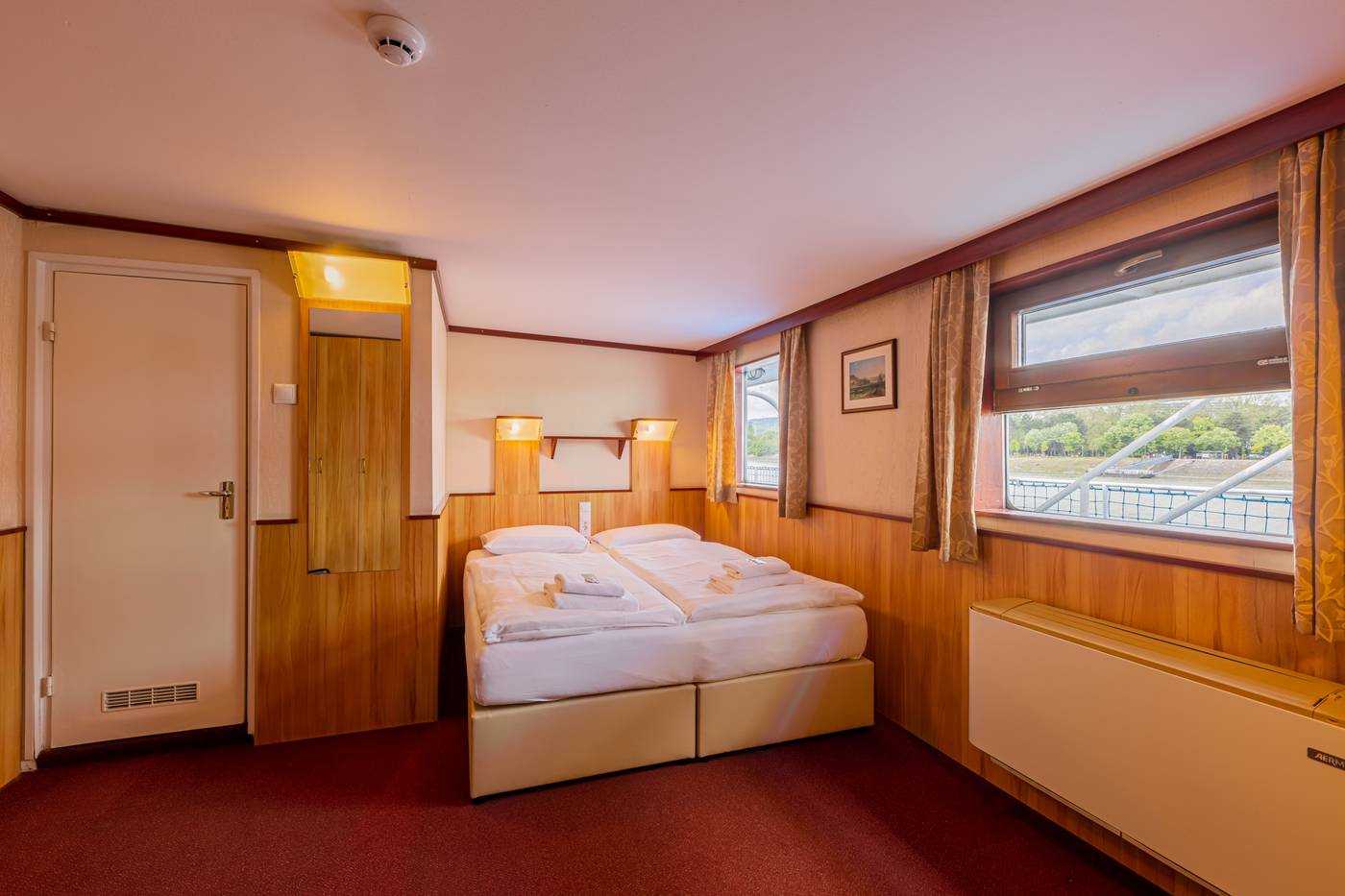 Fortuna-Boat-Hotel-Budapest-Room-21