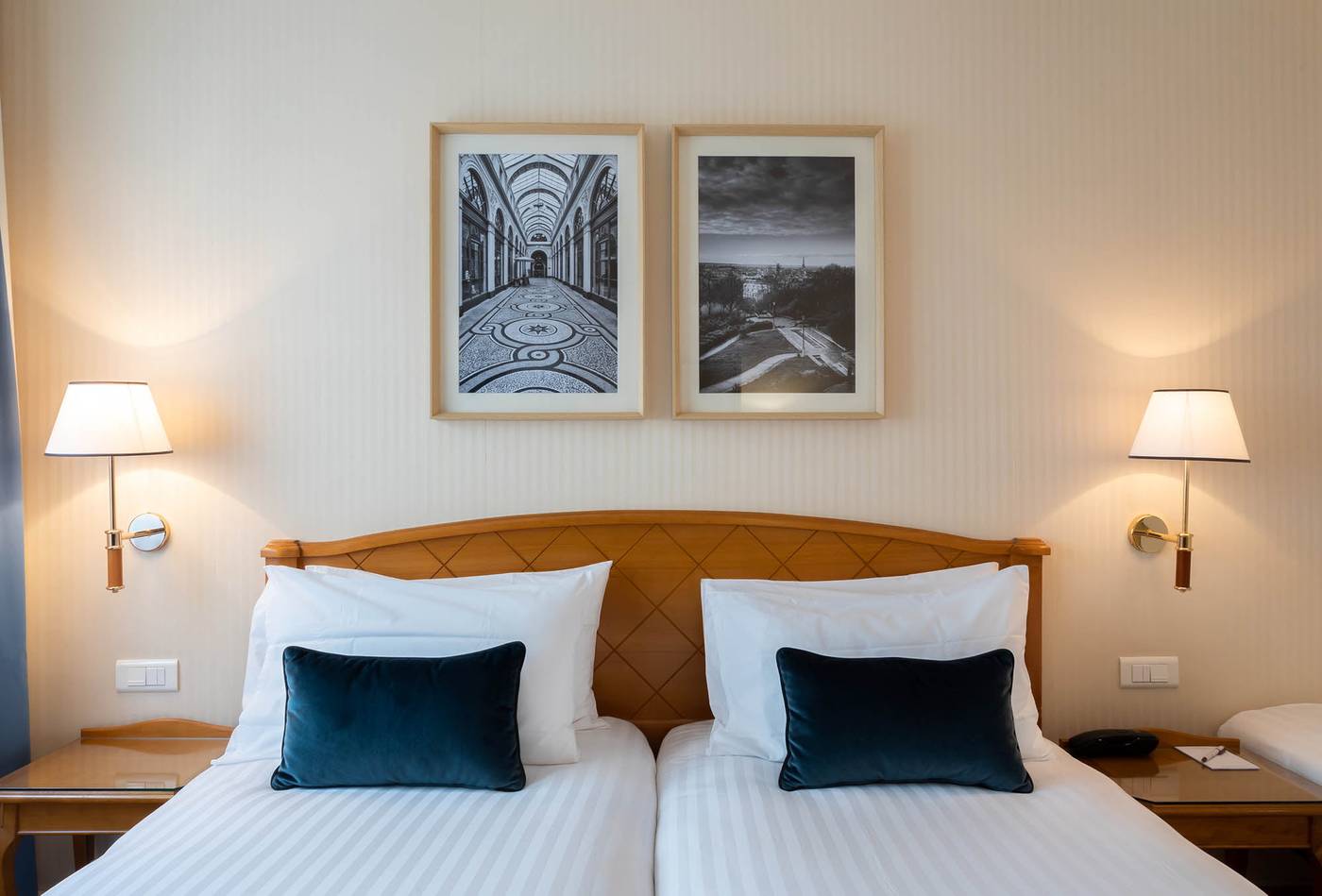 Hotel-Etats-Unis-Opera-Room-26