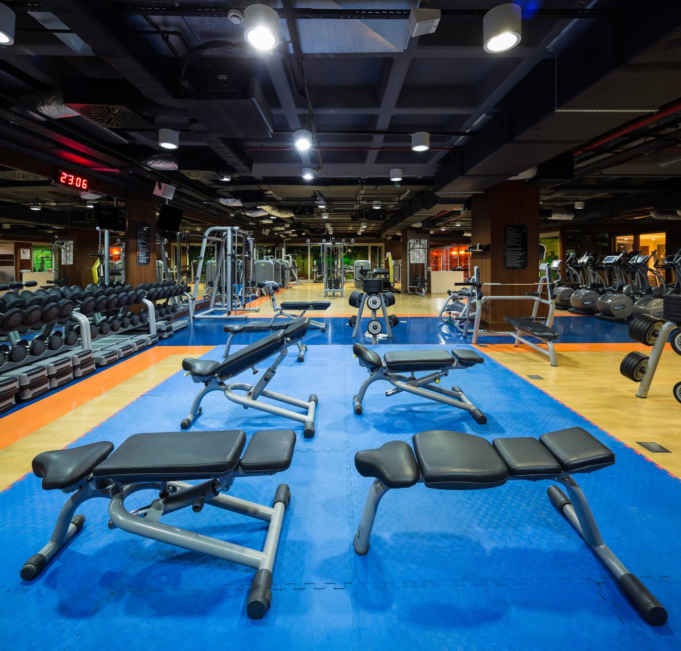 Titanic-Port-Bakirkoy-Sports-and-Entertainment-56