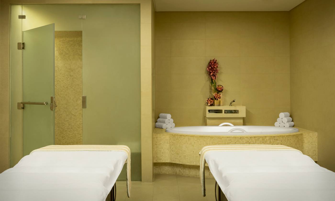 Sheraton-Dubai-Mall-of-the-Emirates-Hotel-Sports-and-Entertainment-76