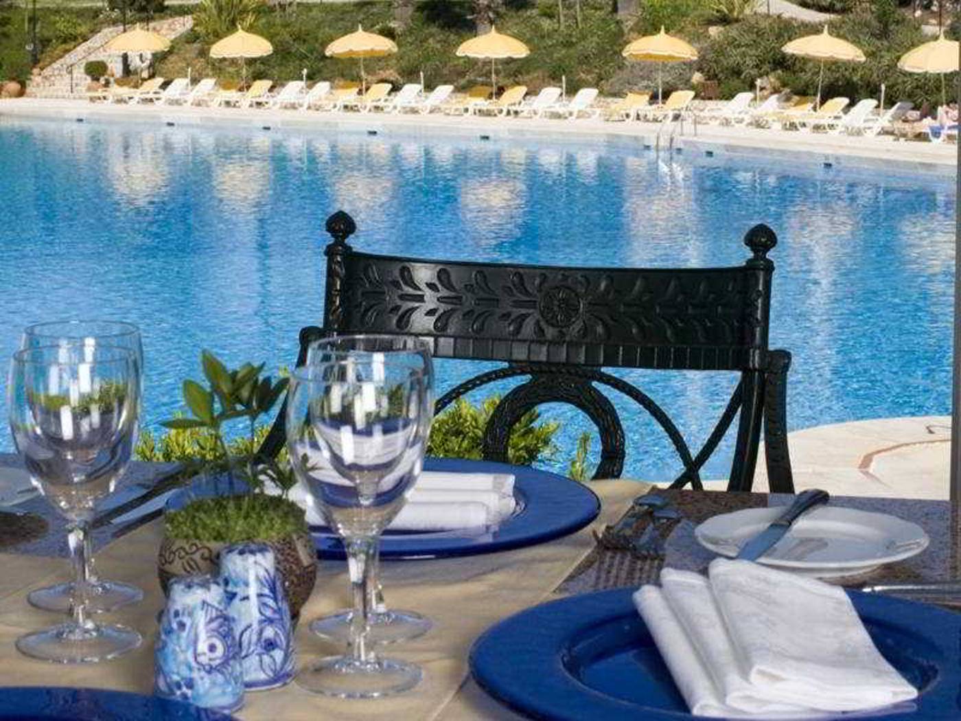 Le-Meridien-Penina-Golf---Resort-Terrace-23