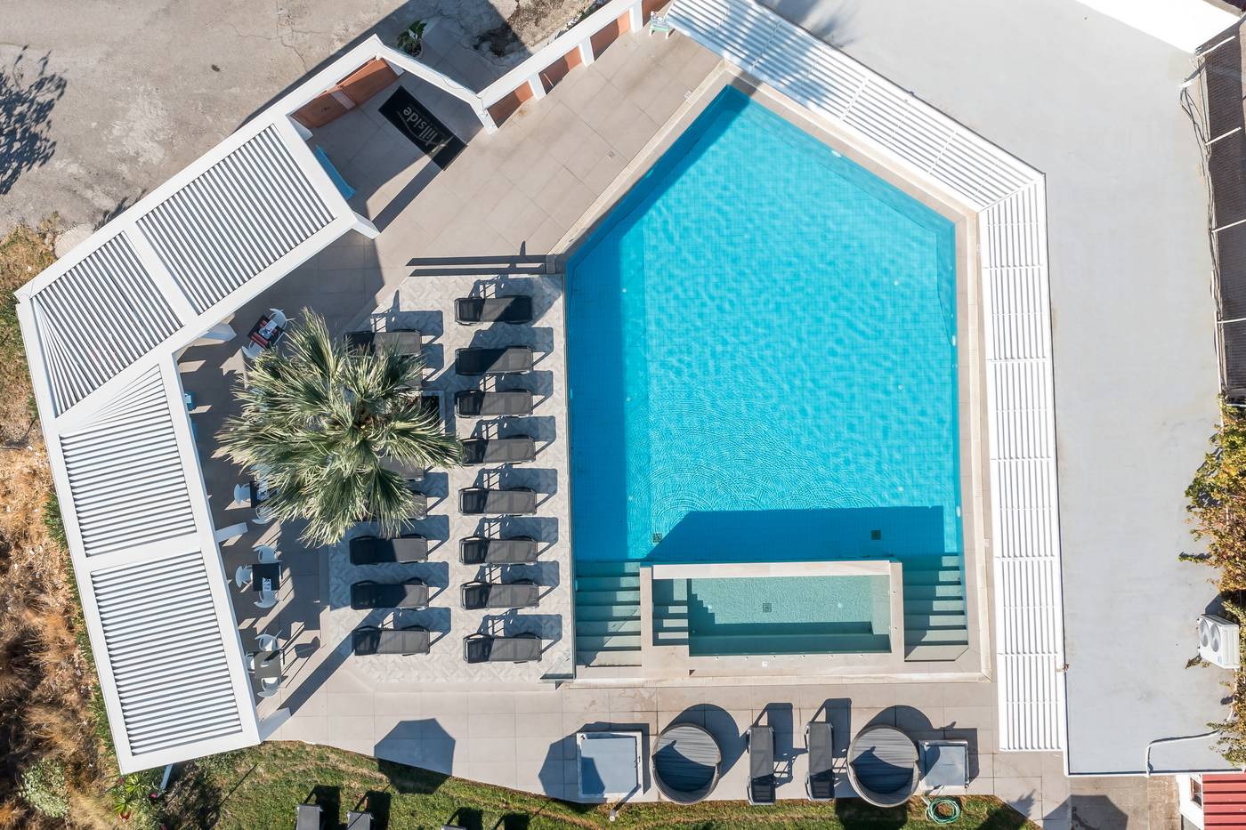 Hillside-Studios-Pool-5