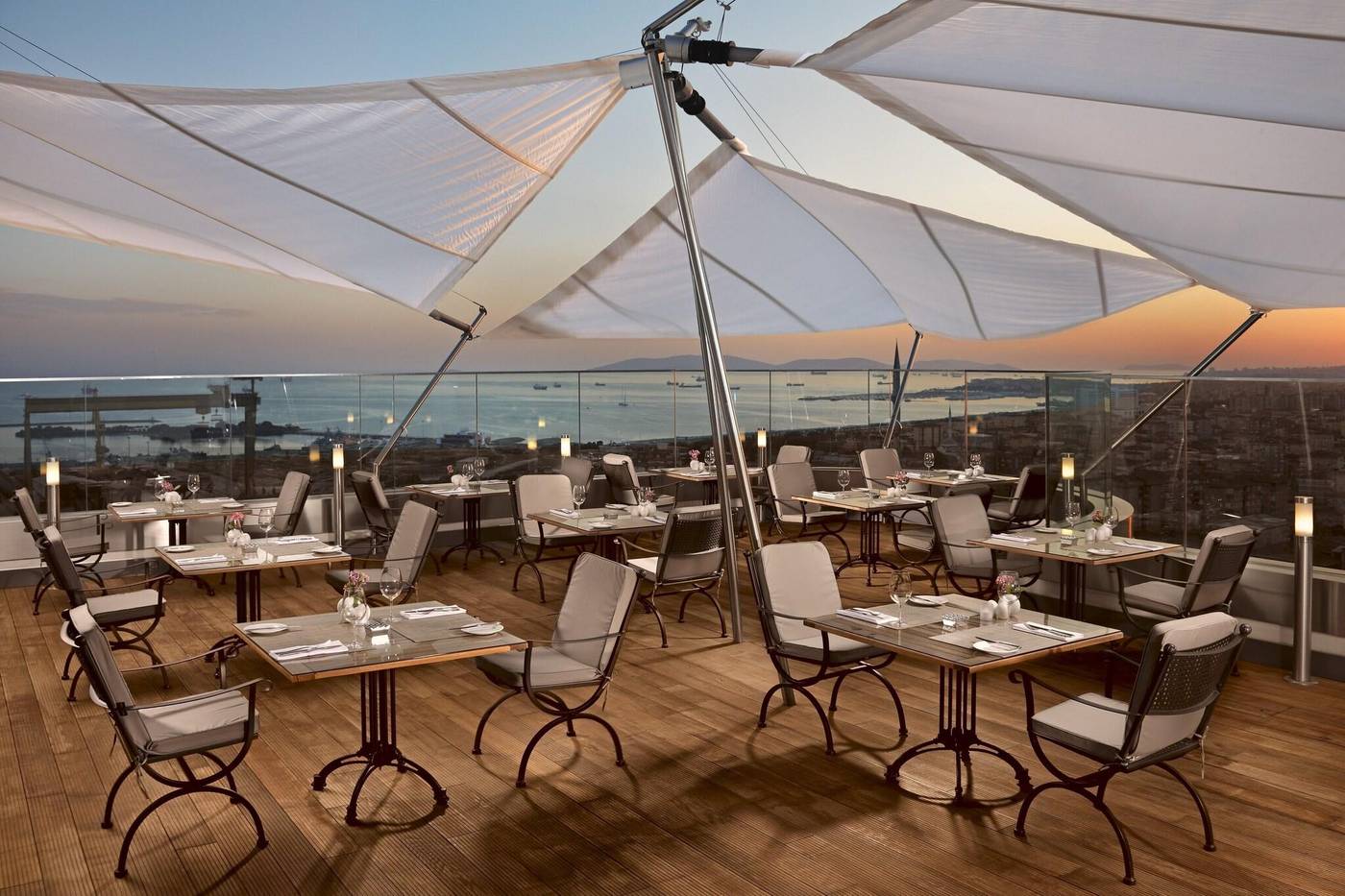 Divan-Istanbul-Asia-Airport-Hotel-Terrace-53