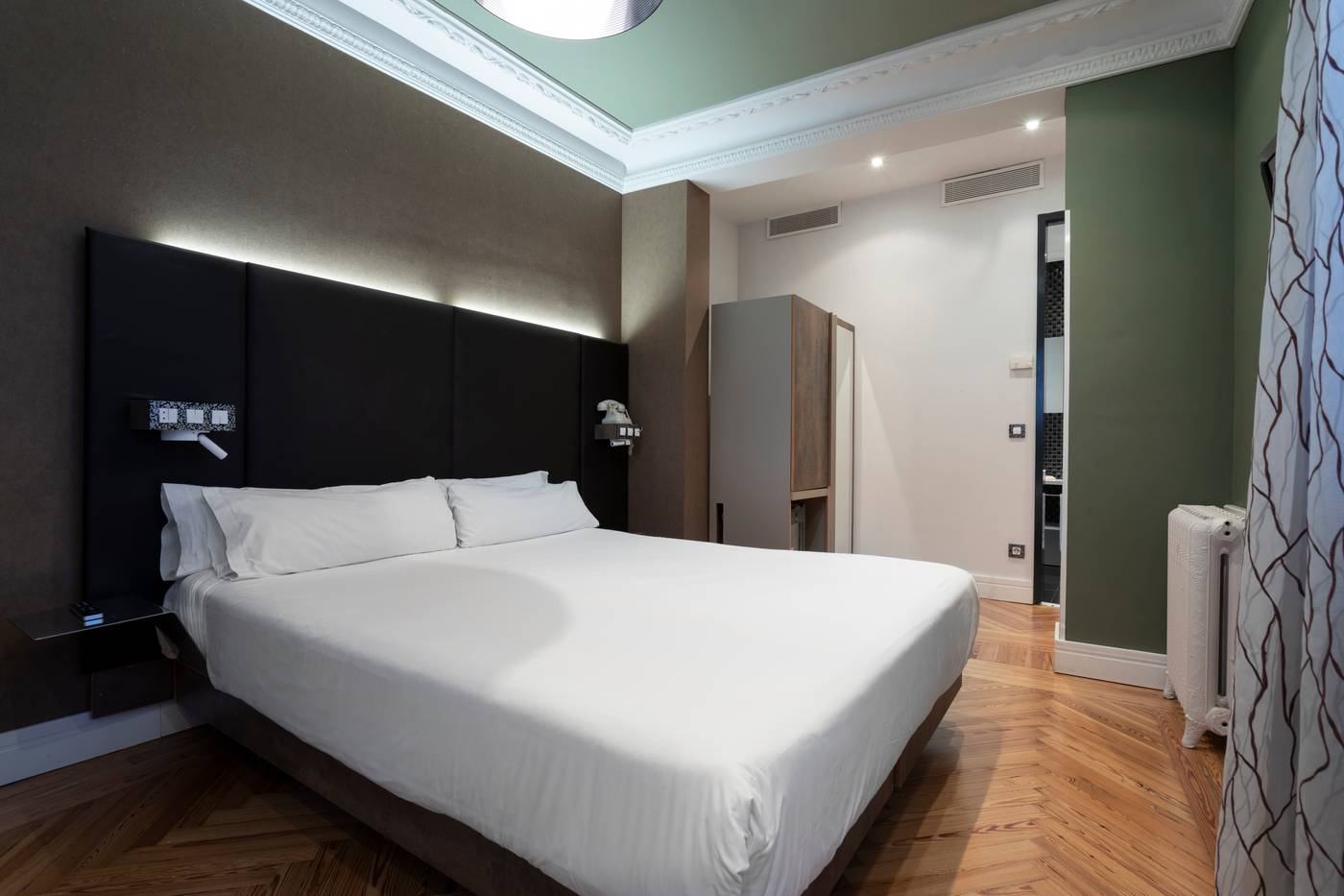 Petit-Palace-Lealtad-Plaza-Room-8