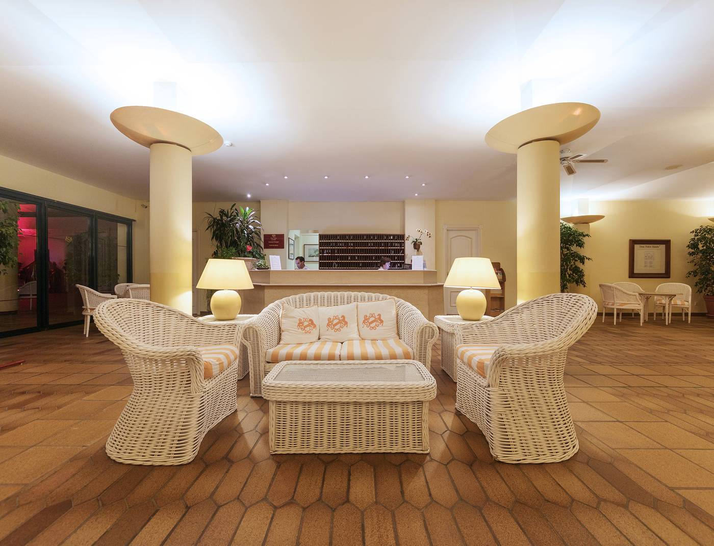 Dom-Pedro-Garajau-Lobby-48