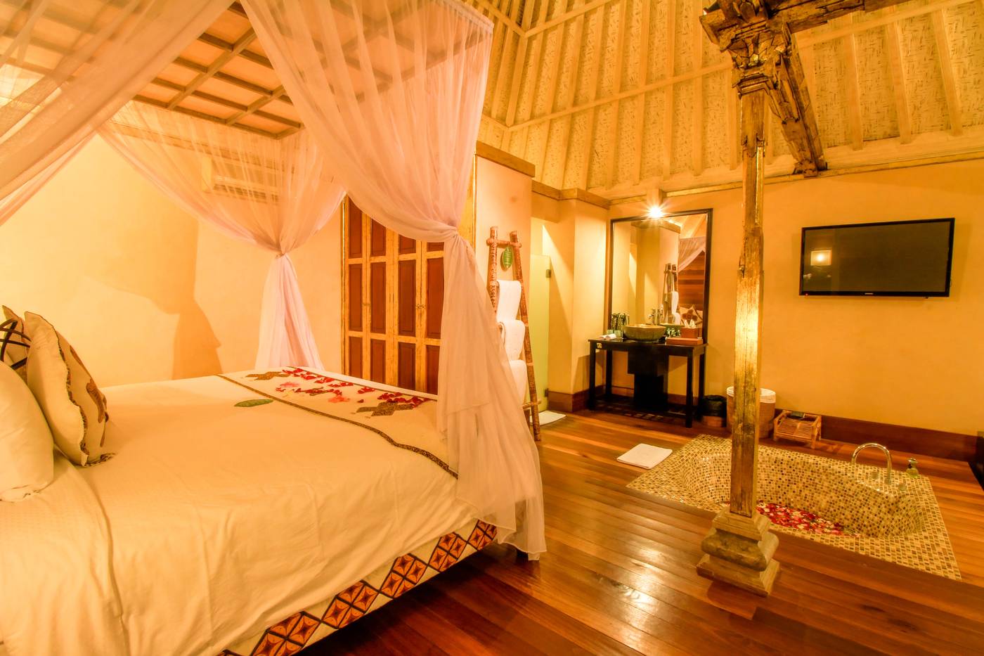 Kupu Kupu Barong Villas & Tree Spa-Indonesia-UBUD-Room-7