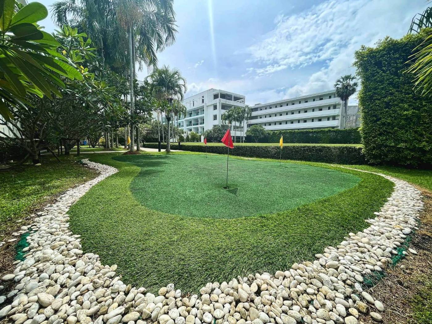 Old-Phuket-Boutique-Sports-and-Entertainment-21