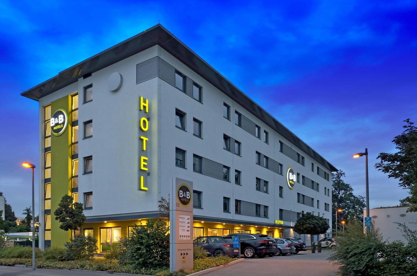 B&B Hotel Stuttgart-Vaihingen-Germany-Stuttgart-General view-2
