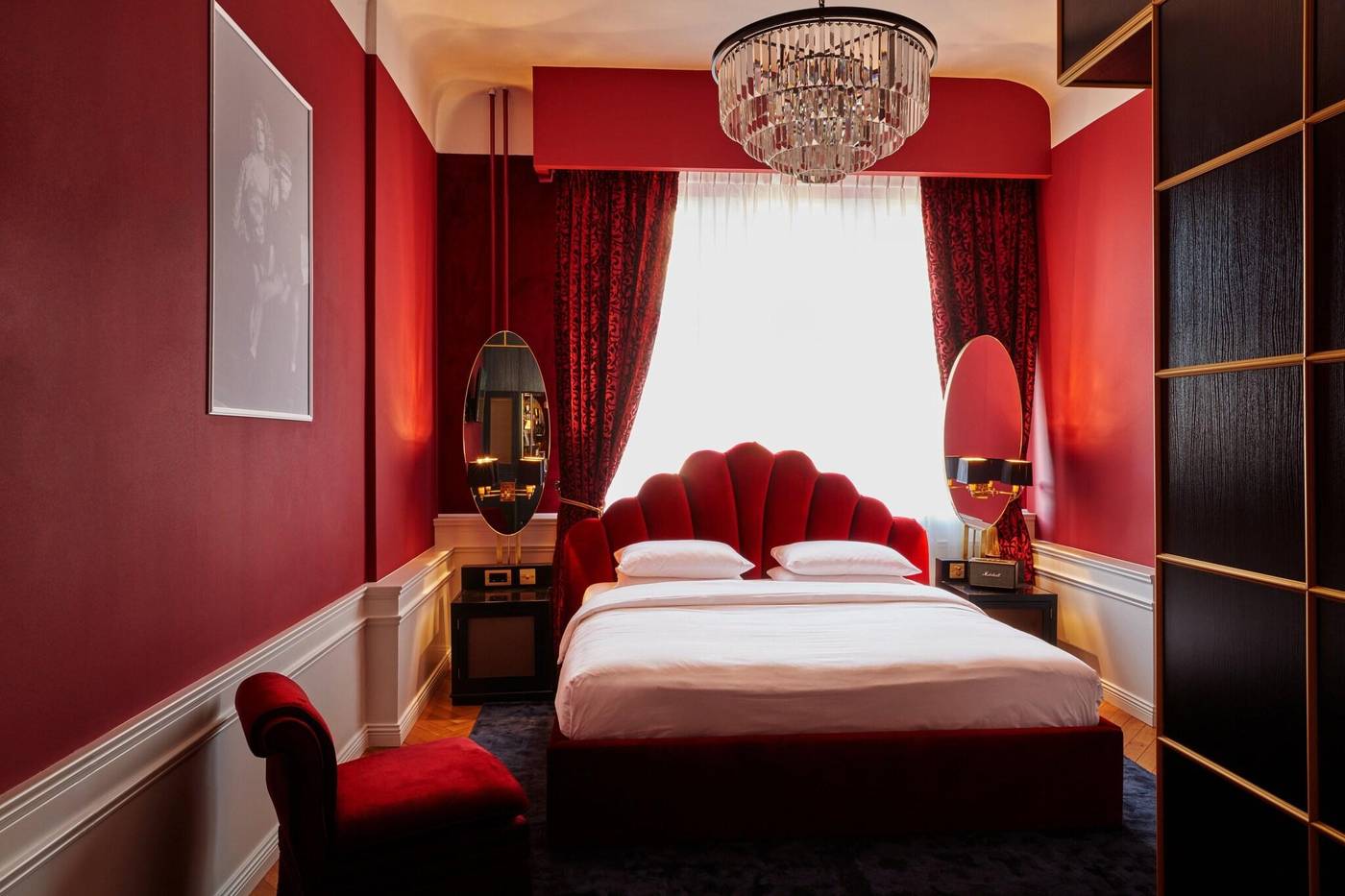 Provocateur--Berlin--A-Member-Of-Design-Hotels-Room-4