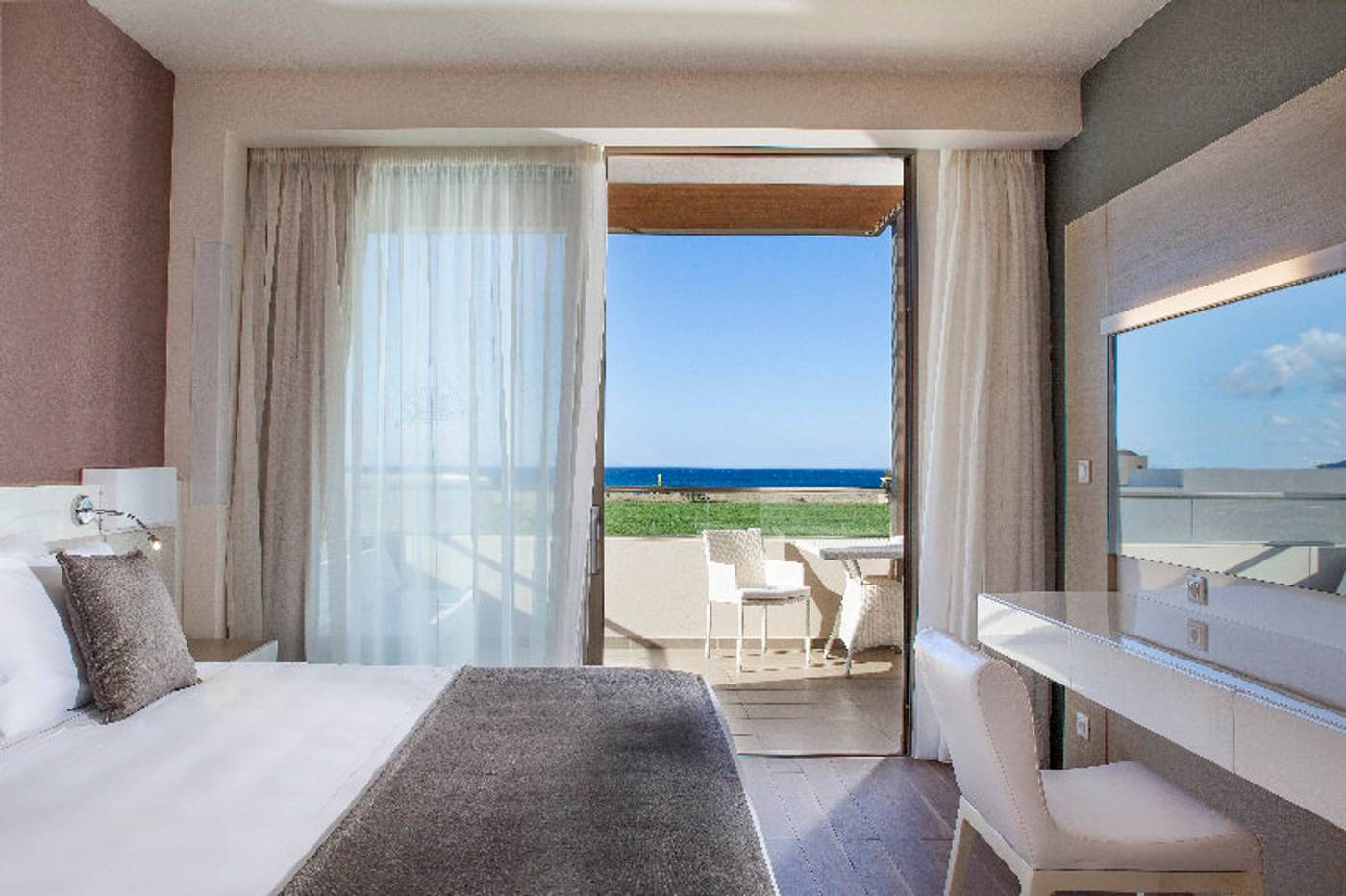 Avra-Imperial-Hotel-Room-47