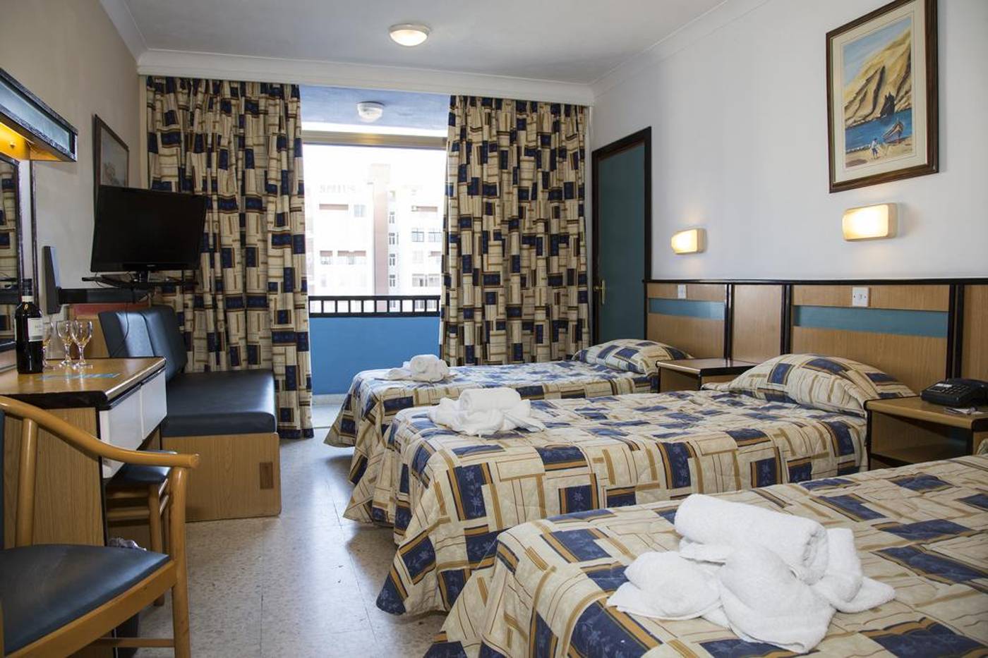 The-St-George-Park-Hotel-Room-7