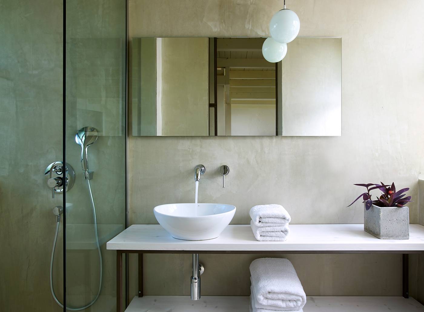 IridaChic-Boutique-Hotel---Spa-Room-26