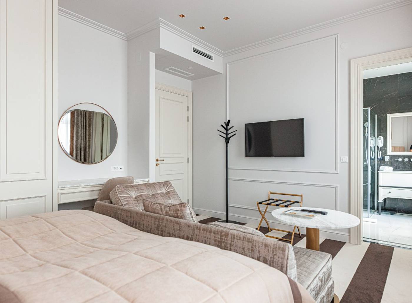 Hotel Balkan-Serbia-Belgrade-Room-9