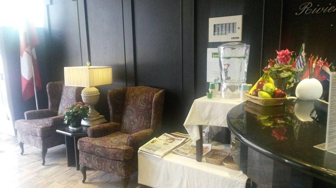 Divya-Sutra-Suites-on-Robson-Downtown-General-view-10