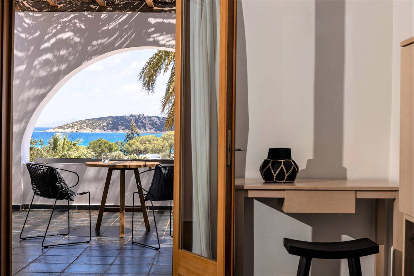 Minos-Beach-Art-Hotel-Room-56