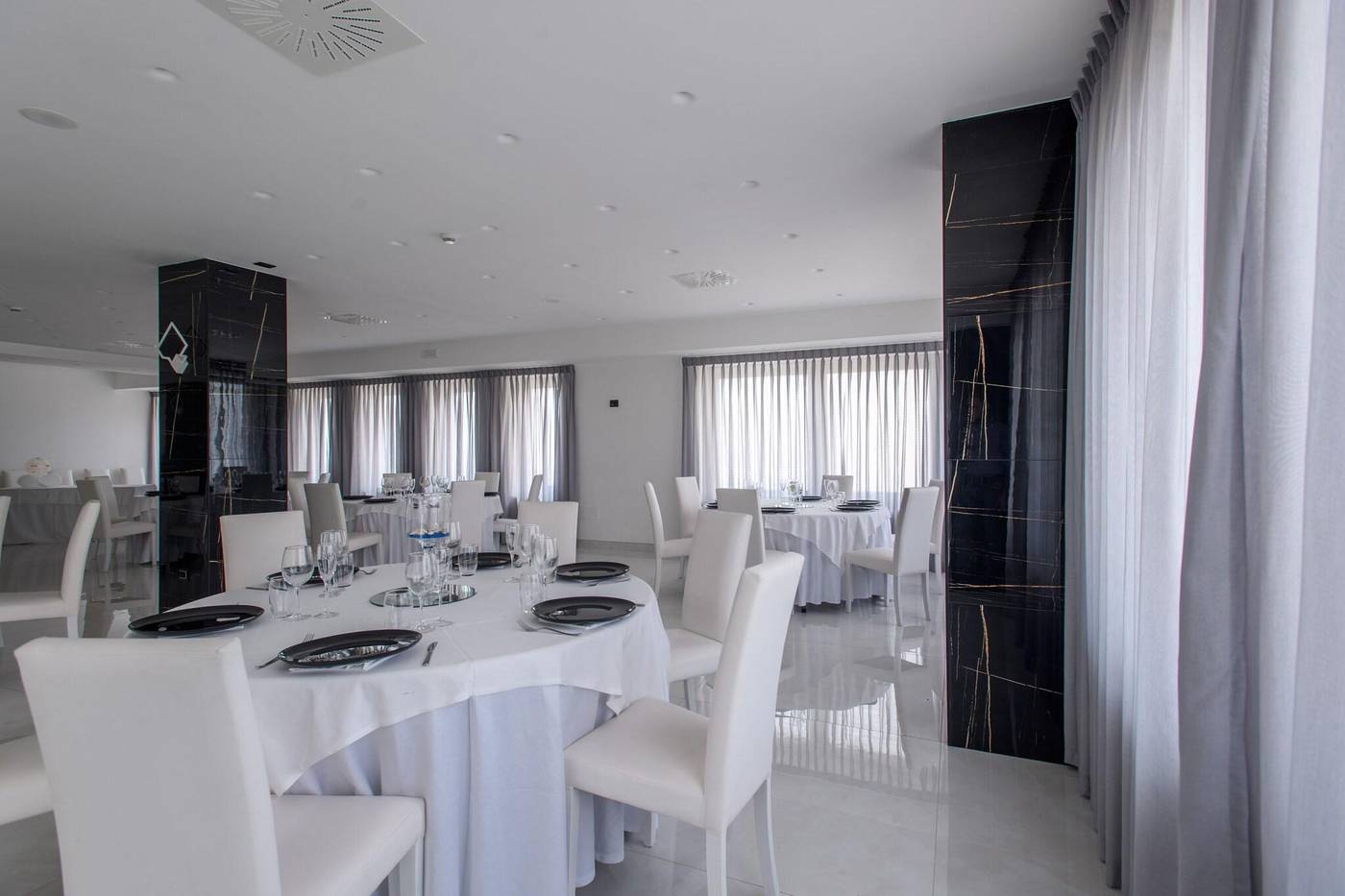 Ancora-Hotel-Restaurant-29