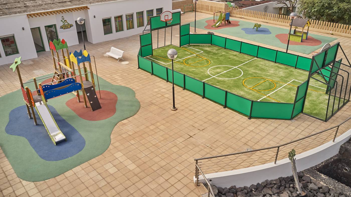 Dreams-Lanzarote-Playa-Dorada-Resort---Spa-Sports-and-Entertainment-62