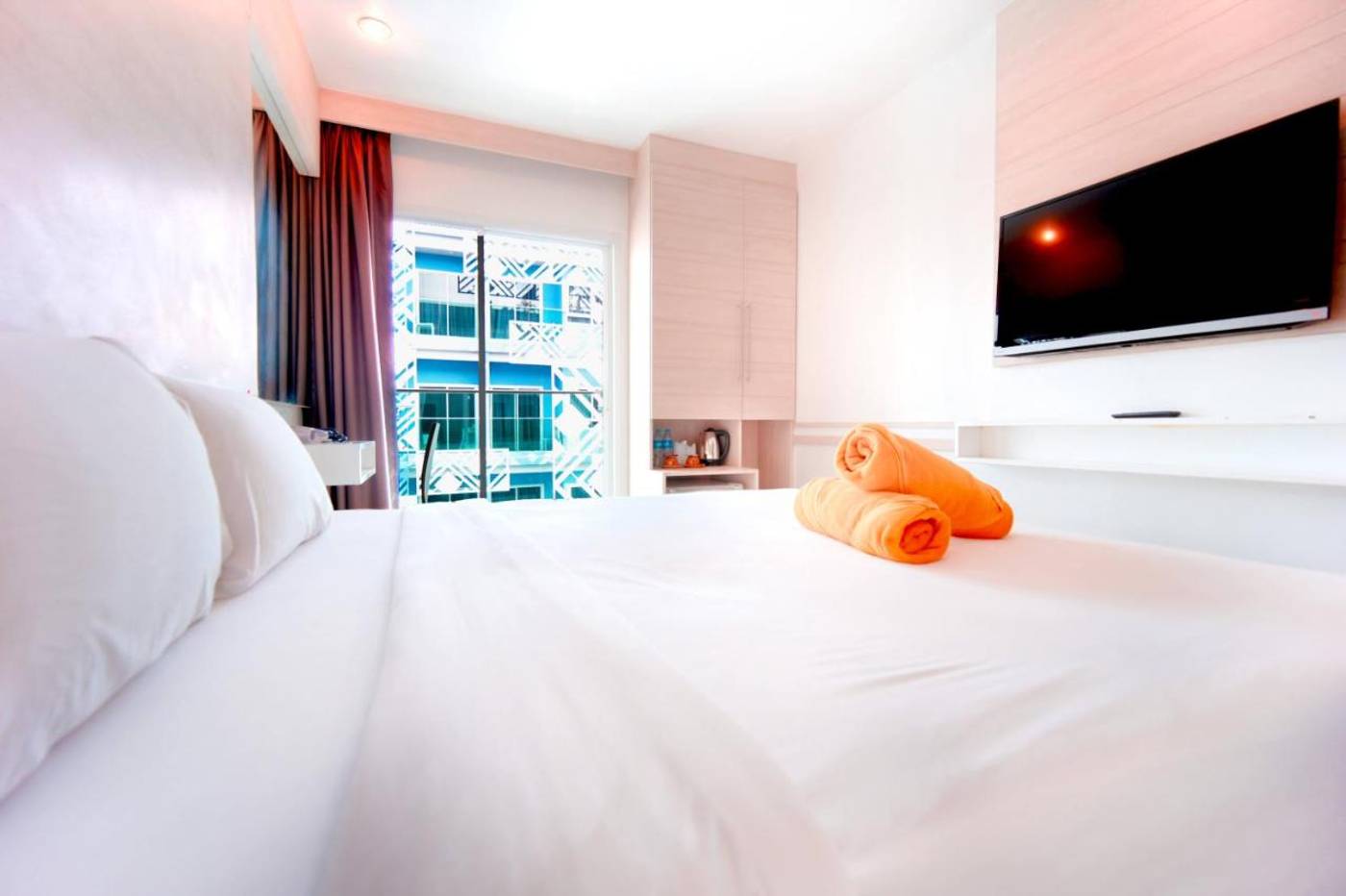 Mirage-Express-Patong-Phuket-Hotel-Room-15